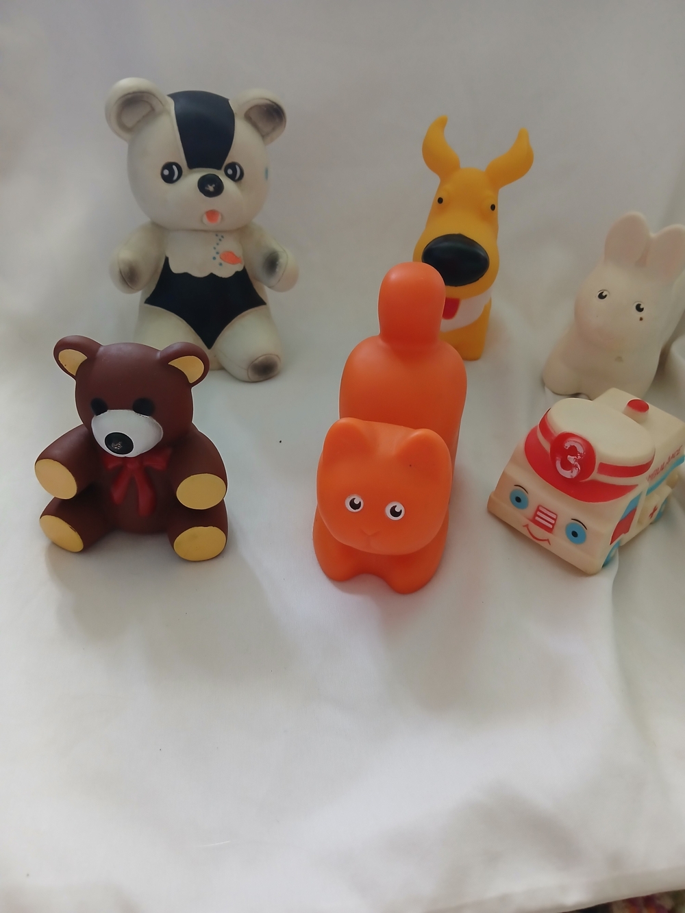 Vintage Ross Laboratories 1985 Rubber Squeak Toys Lot Animals & Ambulance